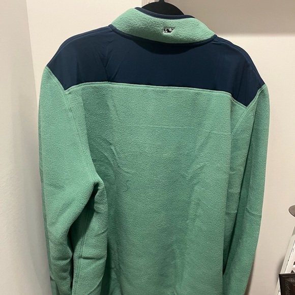 Vineyard Vines Snap Front Shep Shirt in Green and Navy. New with tags - Picture 9 of 9